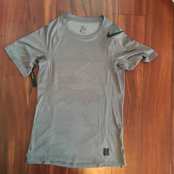 nike pro slim fit shirt